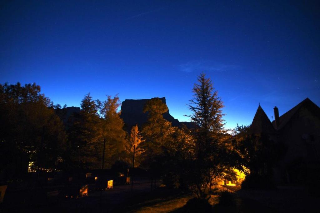 Chateau De Passieres Chichilianne Luaran gambar